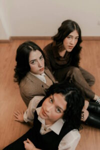 3 femmes indépendants